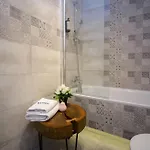 Appartamento Maya's 100 Sea View