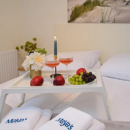 Maya's Flats & 100 Sea View Apartamento