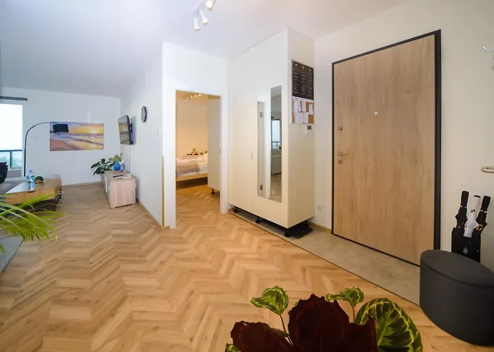 Maya's Flats & 100 Sea View * 그단스크