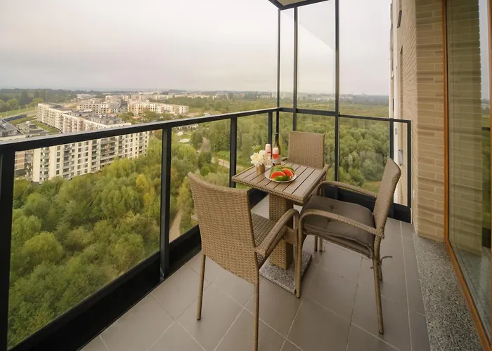 Maya's Flats & 100 Sea View Apartament *