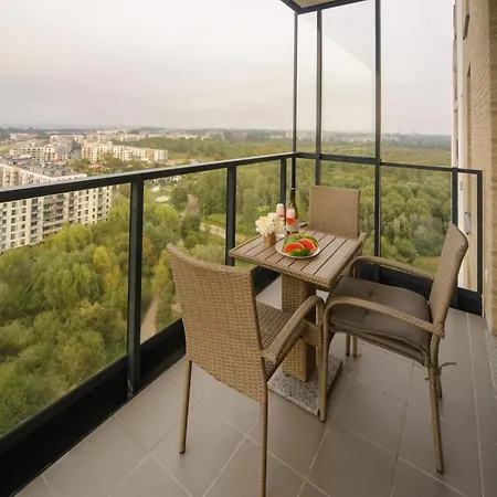 Maya's Flats 100 - Sea View, 3 In דירה *